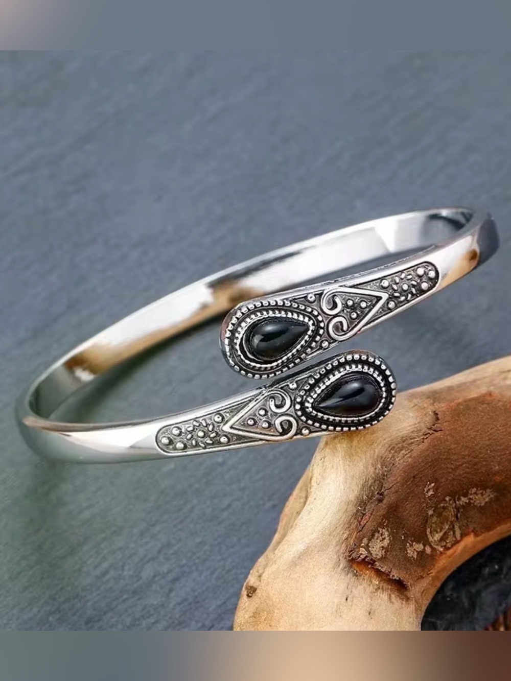 Black Onyx Teardrop Cuff Bracelet. Antique Silver Color Cuff Bangle.